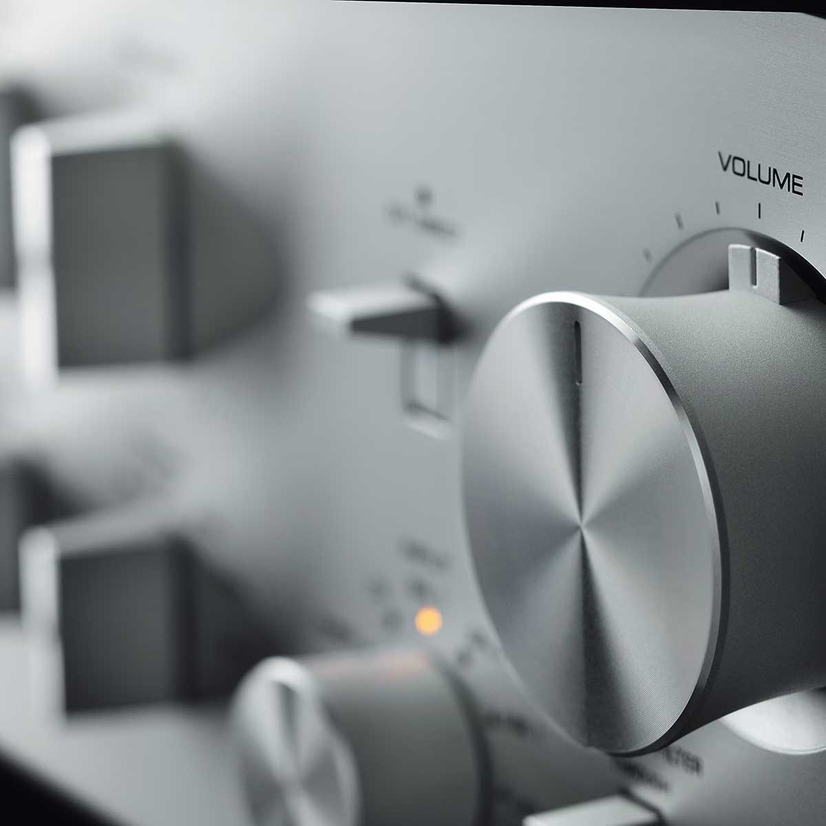 Yamaha C-5000 Pre-Amplifier - Rapallo