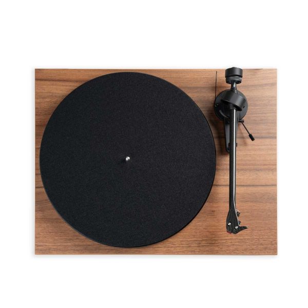 Pro-Ject Debut Carbon Classic Turntable with Ortofon 2M Red Cartridge - Rapallo