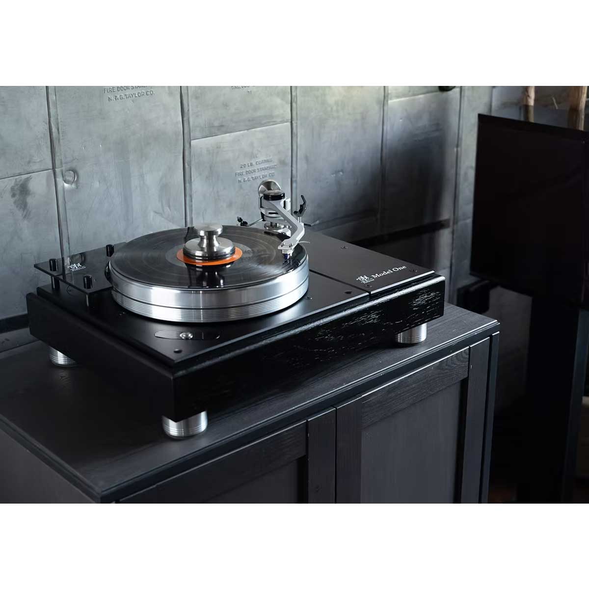 VPI Industries Forever Model One Turntable - Rapallo