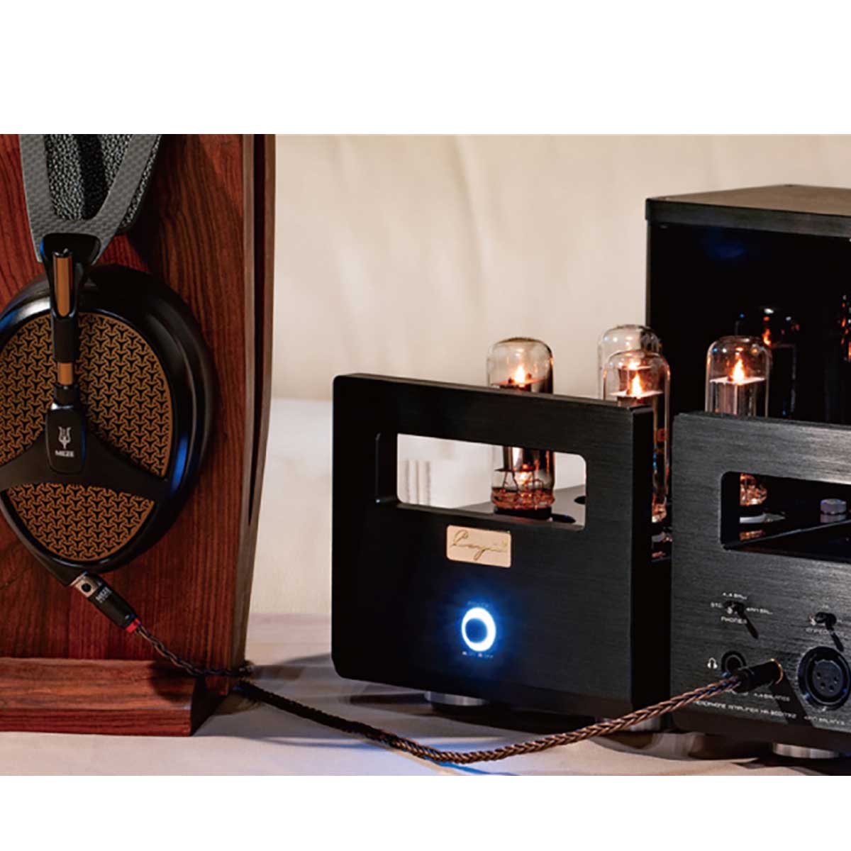 Cayin HA-300 MK2 Class A Tube Headphone Amplifier - Rapallo