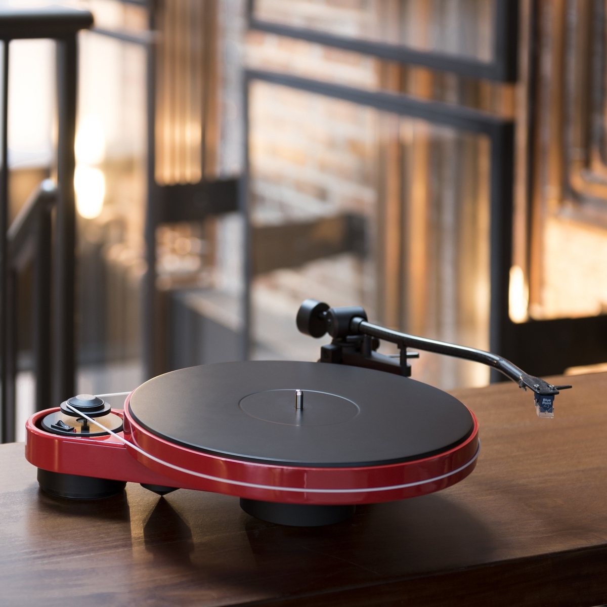 Pro-Ject RPM 3 Carbon Turntable - Rapallo